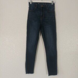No Boundaries Women's Size 9 Dark Wash Jeans